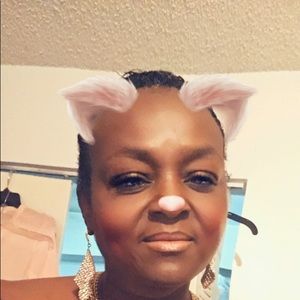 Meet your Posher, Veronica